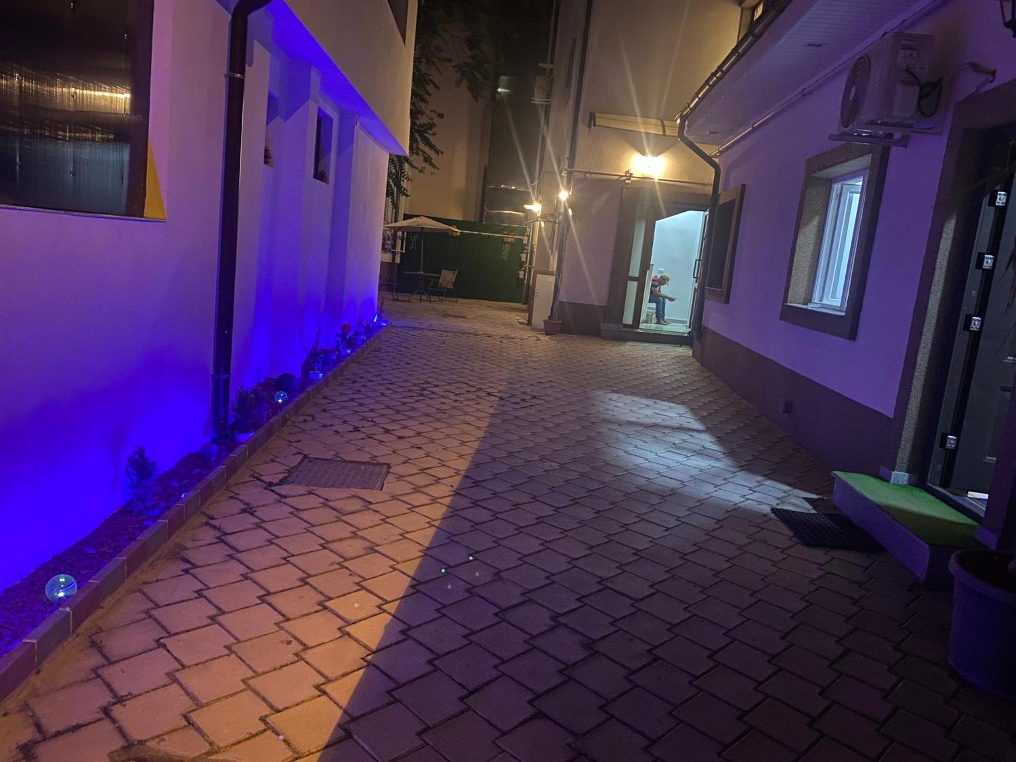 Cazan House Hostel Bucharest Exterior photo